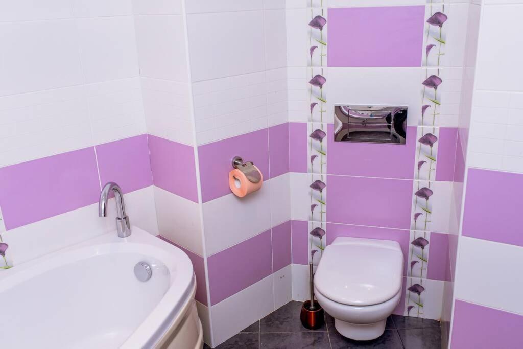 Sea View Apartment Next To Sea Garden And Beach Varna Exterior photo