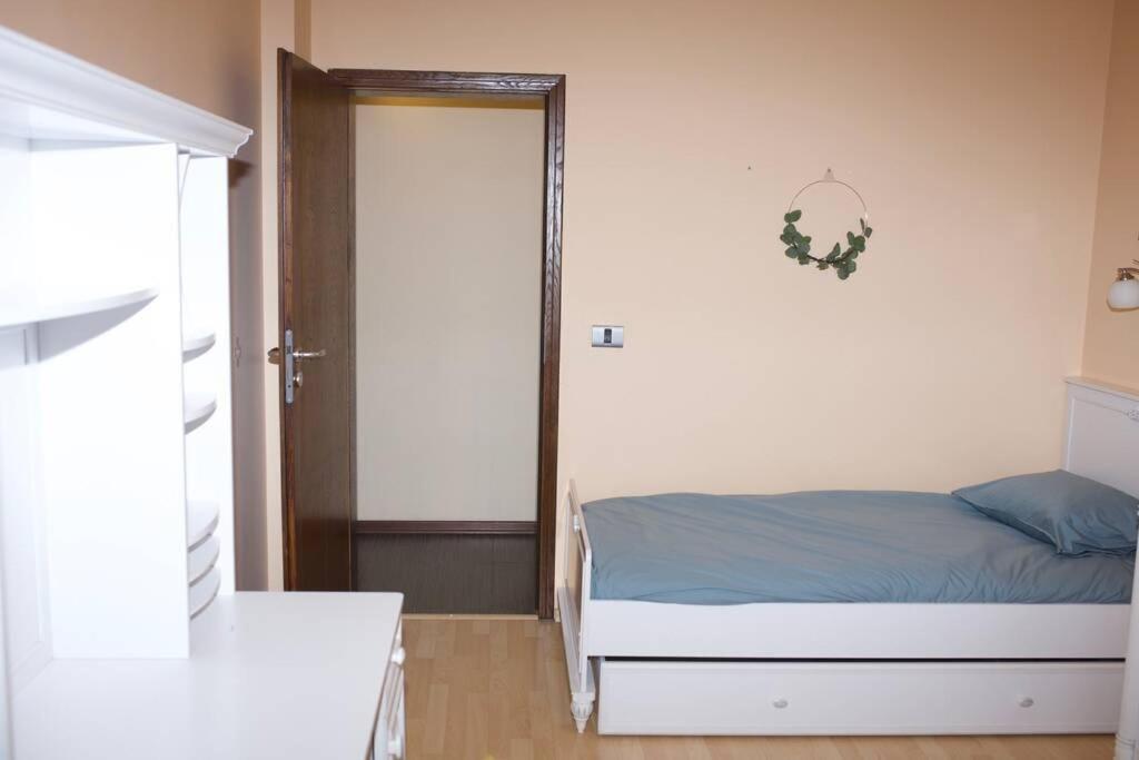 Sea View Apartment Next To Sea Garden And Beach Varna Exterior photo