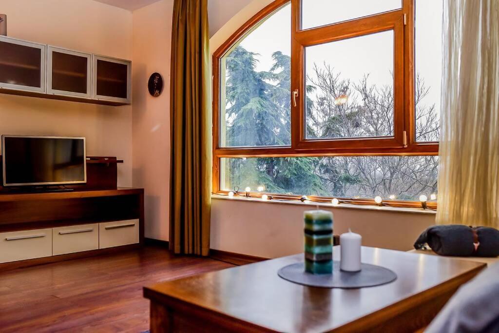 Sea View Apartment Next To Sea Garden And Beach Varna Exterior photo